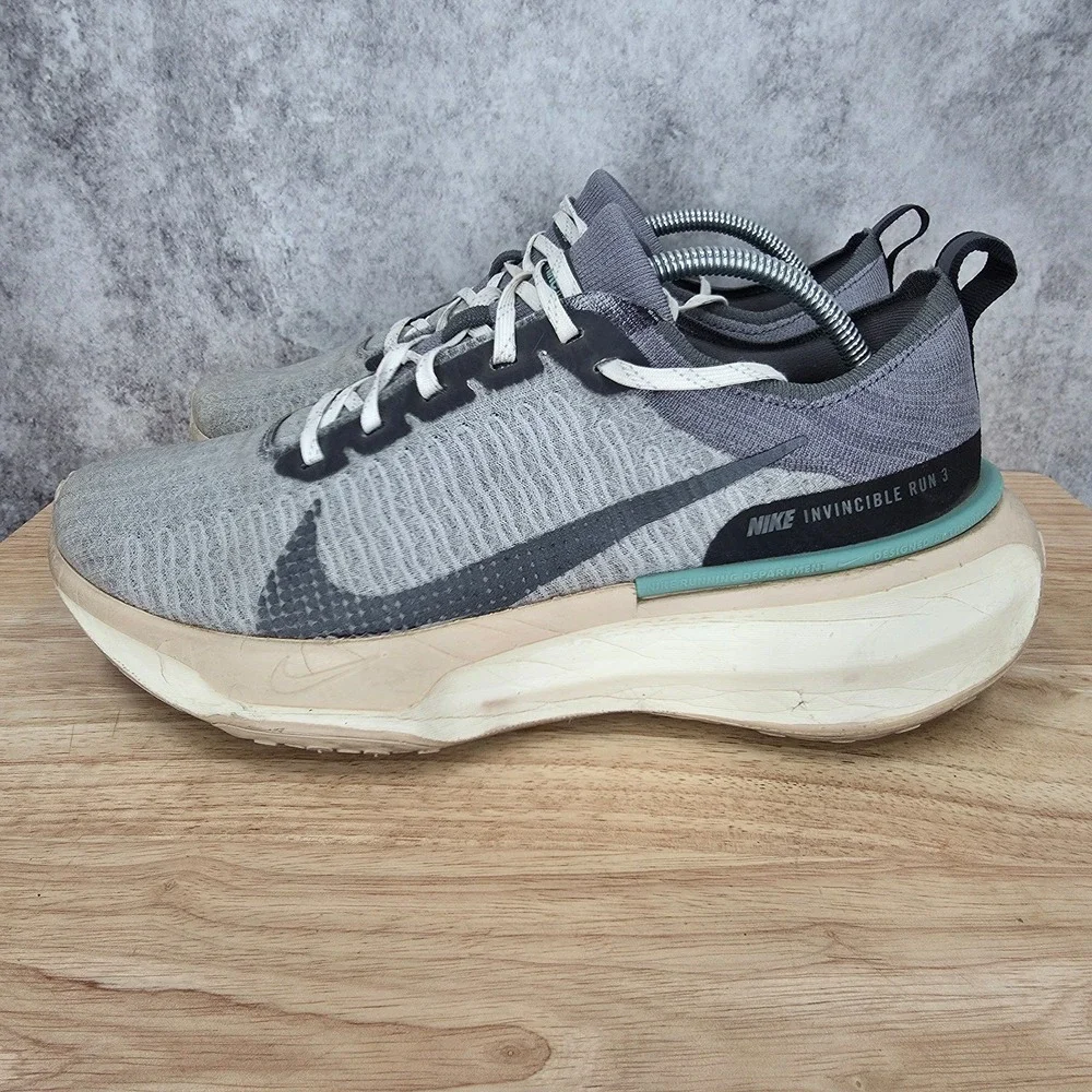 Nike ZoomX Invincible 3 Running Shoes Mens 11 Gray Sneakers Trainers FN7503-065